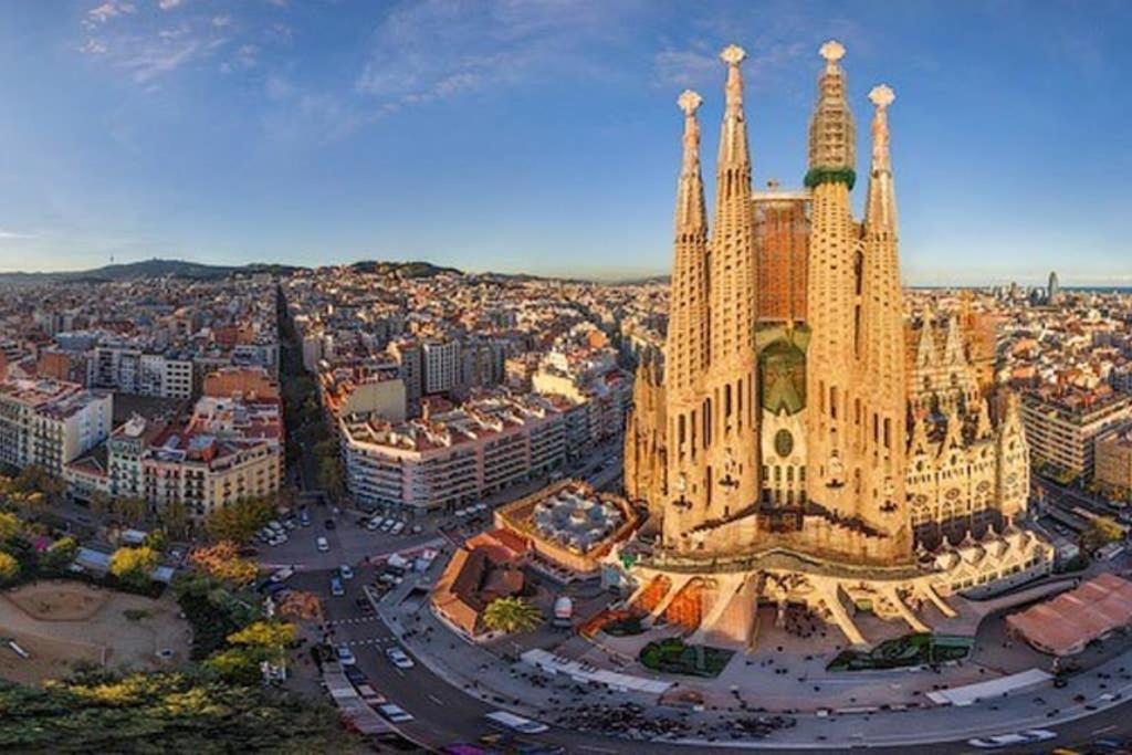 7 Pax Montserrat Ramblas Barcelona Exteriér fotografie