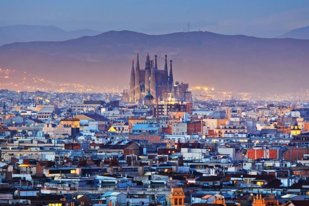 7 Pax Montserrat Ramblas Barcelona Exteriér fotografie